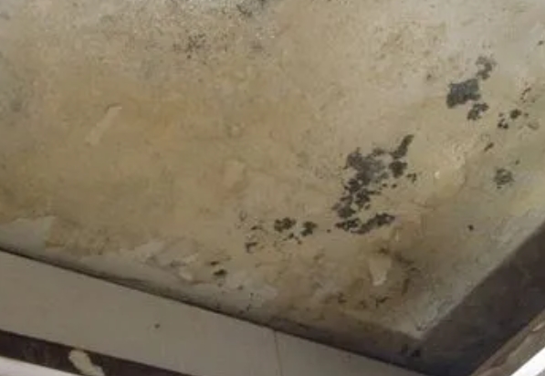 洛江阳台漏水维修公司分享下洛江卫生间渗水维修需要注意哪些问题。